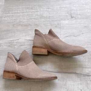 Eileen Fisher Taupe Booties